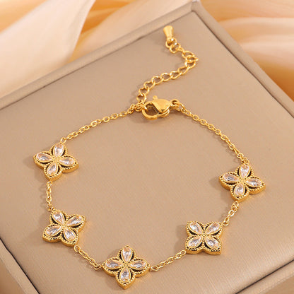 Calenvi Zircon Lucky Clover Bracelet