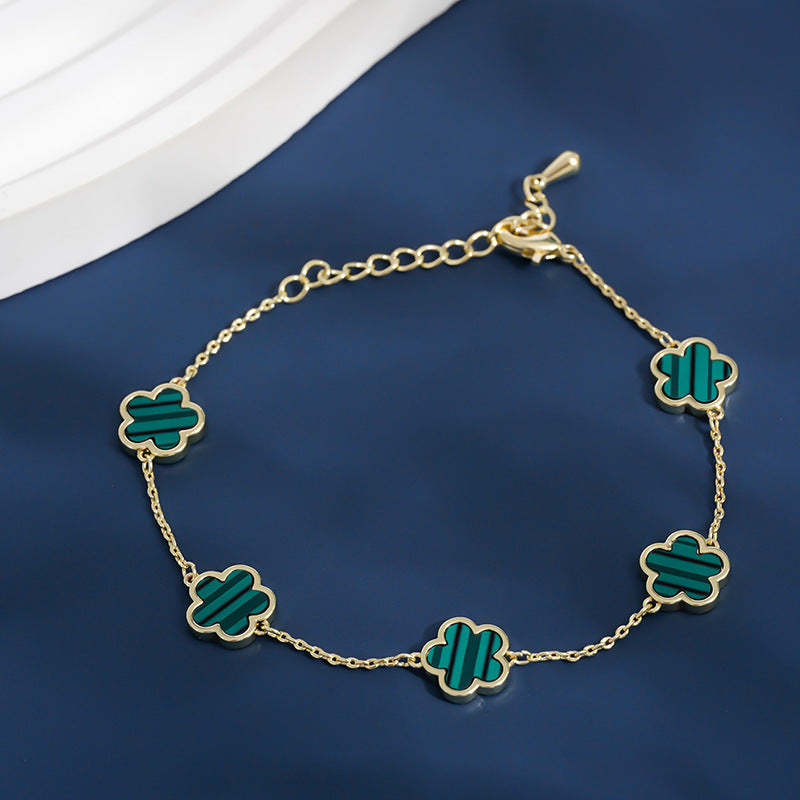 Calenvi™ Five-Petal Flower Bracelet – 18K Gold Plated