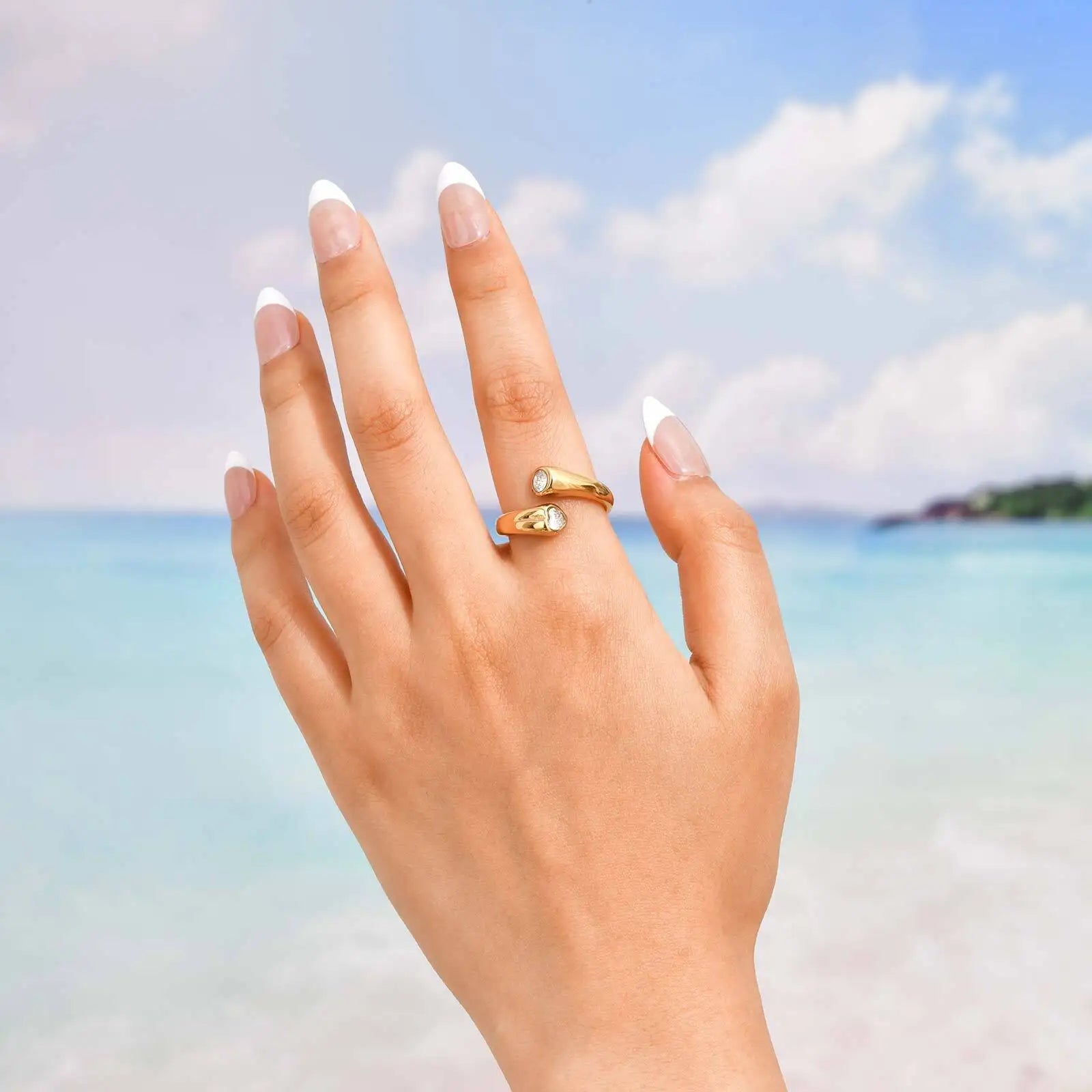 Heart-Shaped Zircon Ring 3