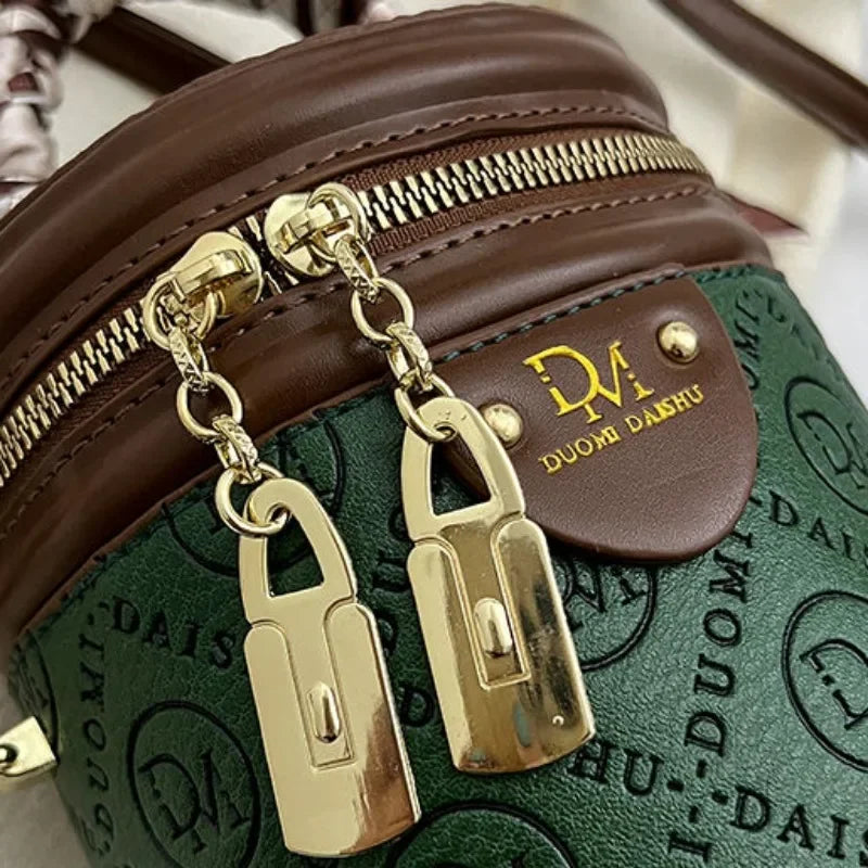 Niche Design Crossbody Bag 3