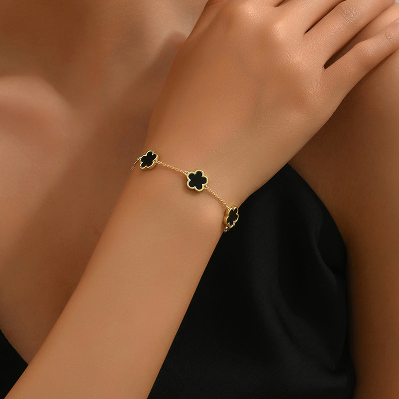 Calenvi™ Five-Petal Flower Bracelet – 18K Gold Plated