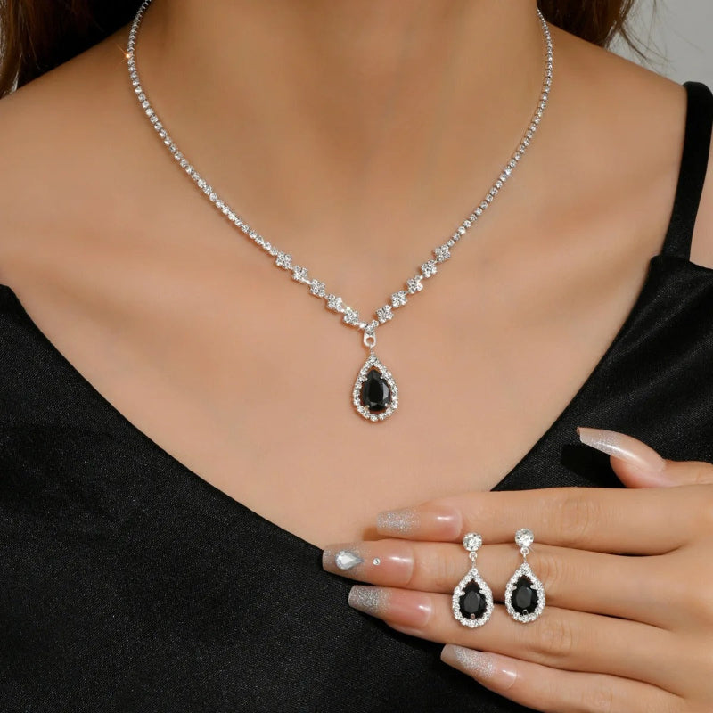 Elegant Teardrop Necklace and Earring Set for Women